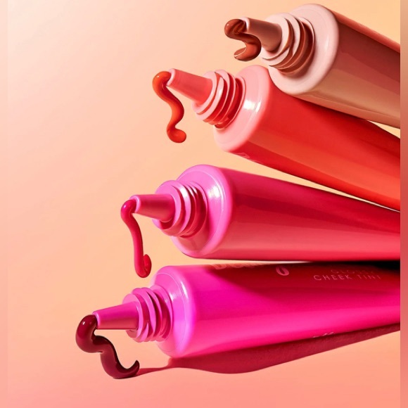 🎁 $2/16 or $14 Ciate London
Dewy Blush Glossy Cheek Tint
Shade: Coconut
BNIB - Picture 4 of 5